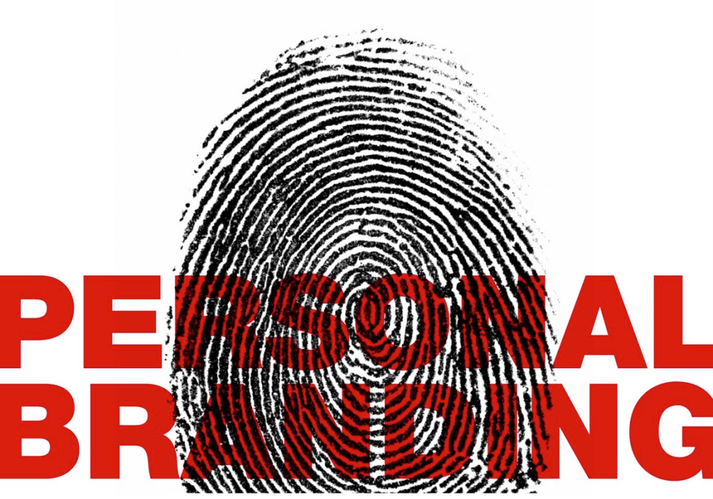 Self-branding femminile. Tra autenticità ed artificio nella “cultura del brand” (Prima&nbsp;parte)